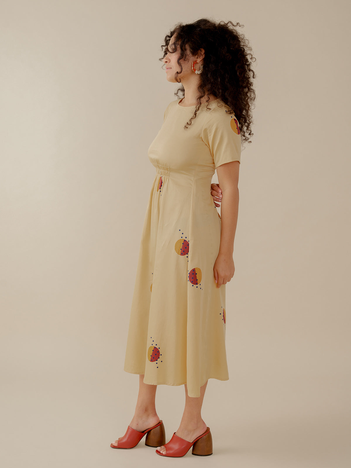 Artsy Traveler Midi Dress - Honeycomb - Image 2